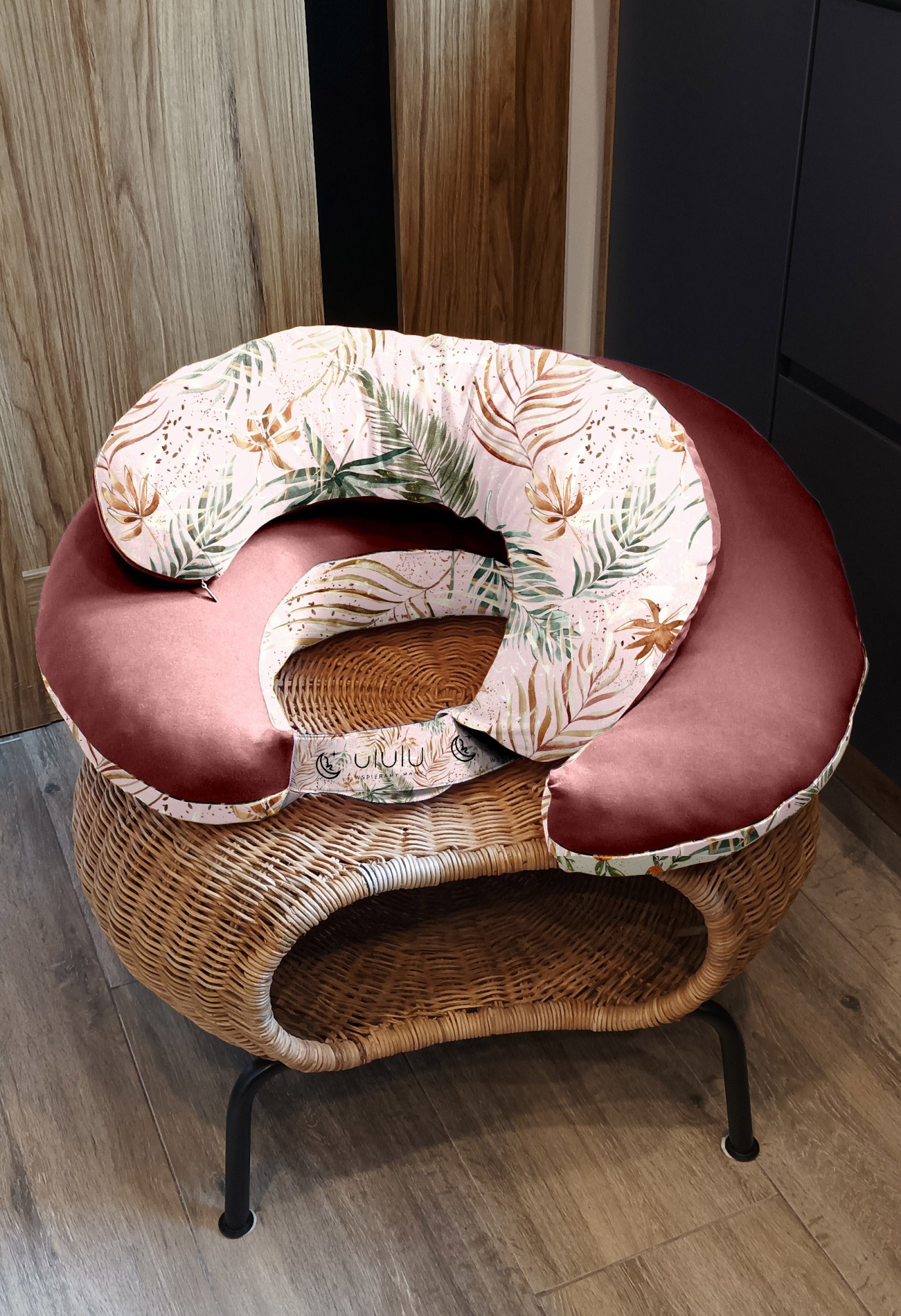 liscie roz 1696487946